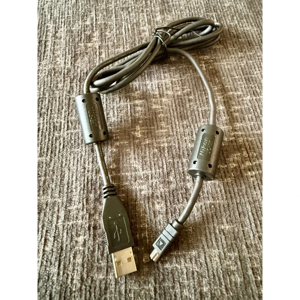 Nikon UC-E1 USB Cable Unisex OS Black Excellent Data Transfer Ferrite Core